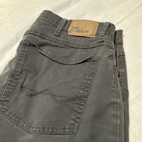 Wranglers Jeans CO - Picture 2 of 6
